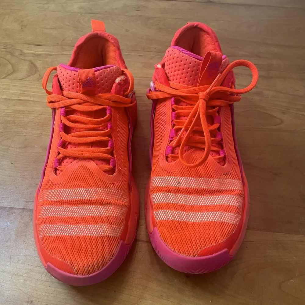 Men’s Adidas Bounce Basketball shoes